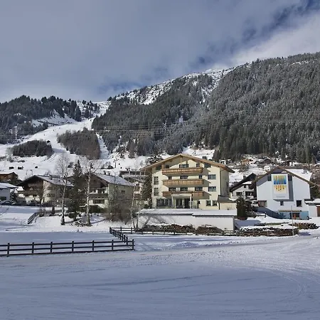 Garni Europa Hotel 4*