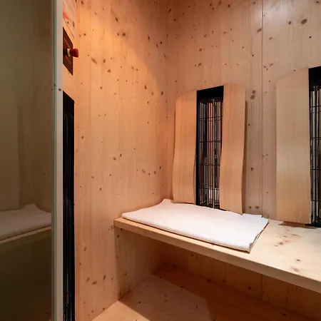 Garni Europa Hotell 4*