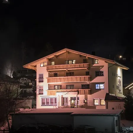 Garni Europa Hotel 4*